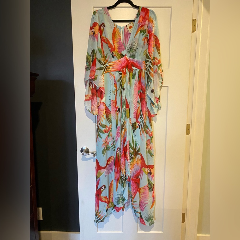 Gorgeous Farm Rio blue macaw maxi dress. Size XL. NWT.